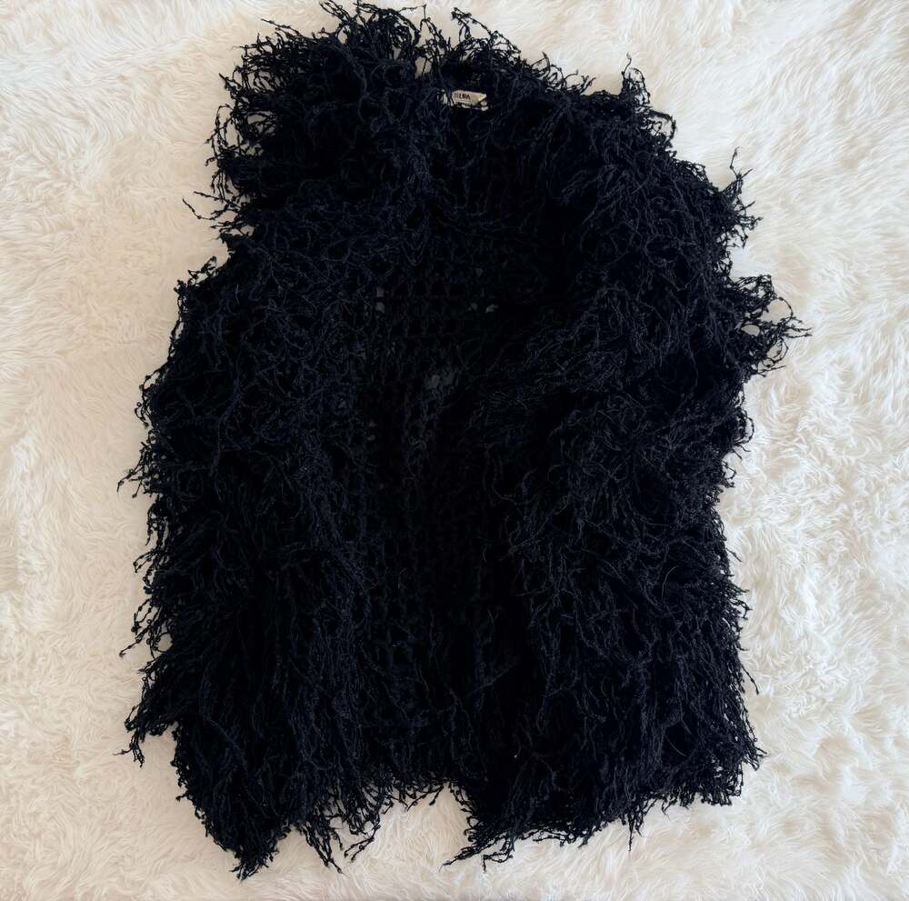 Lira Crtv Scty Black Shaggy Crochet Vest Size L